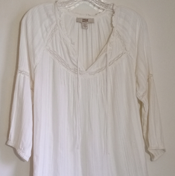 Vintage America Tops - Vintage America white peasant top with 3/4 sleeve women size small